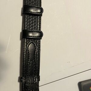 Safariland Black Leather Duty Belt (Size 42)